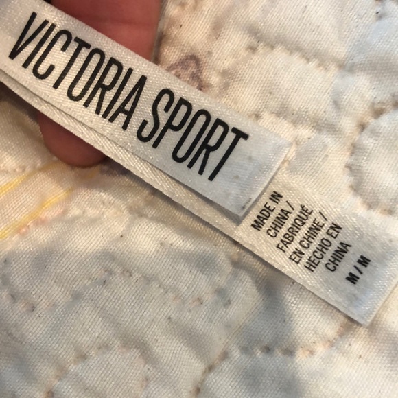 2 VS bras preowned fair condition priced LOW - Picture 6 of 9